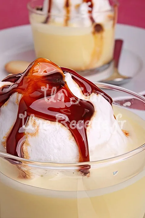 Photo de Ile flottante (oeufs à la neige)