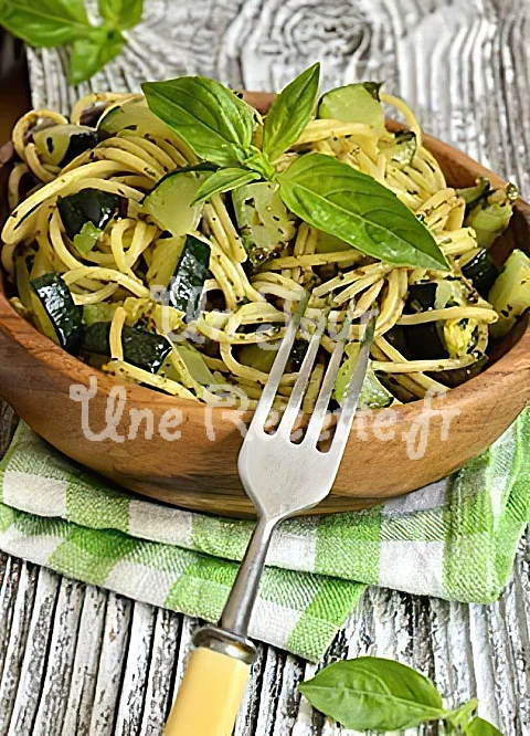 Photo de Pâtes aux courgettes