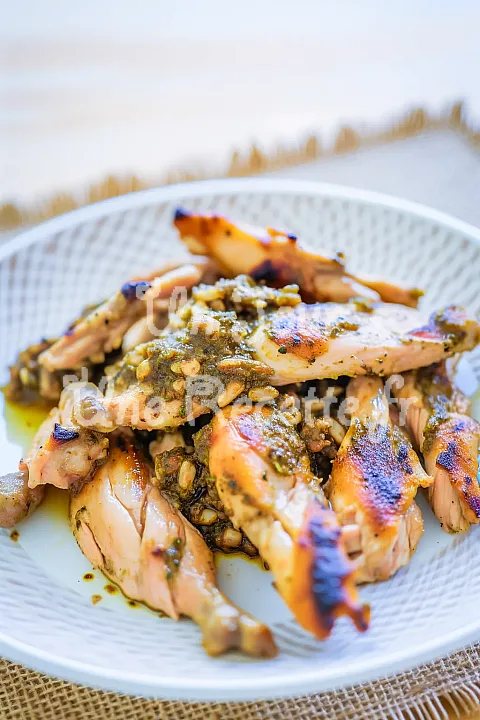 Photo de Poulet grillé mariné au zaatar
