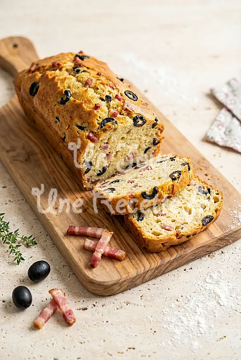 Photo de Cakes salés aux olives et lardons