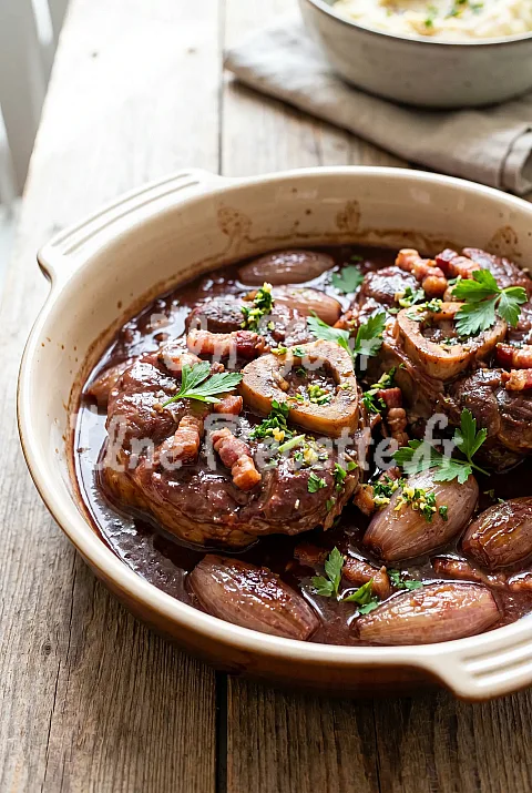 Photo de Ossobuco de porc, vin rouge, pancetta & échalotes