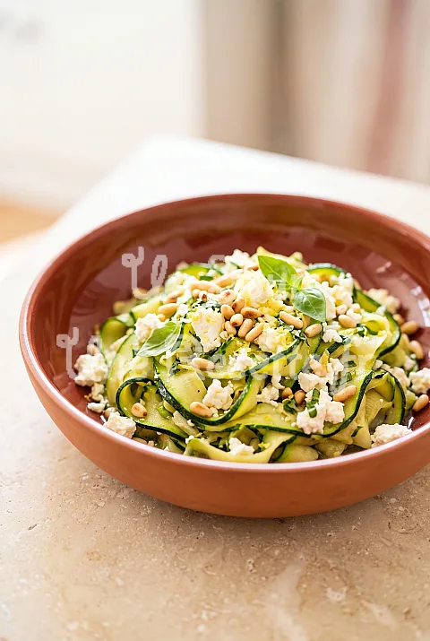 Photo de Tagliatelles de courgettes a la feta