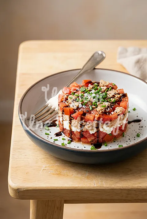 Photo de Tartare de tomates et thon