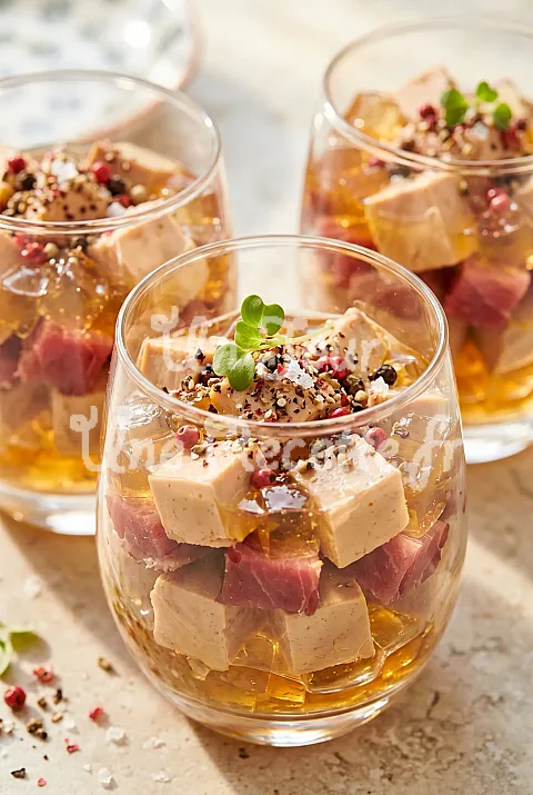 Photo de Verrines de foie gras et magret de canard