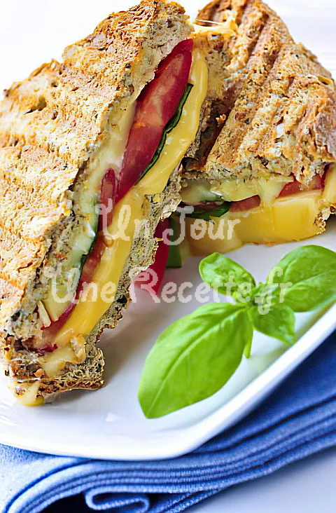 Photo de Sandwich toasté au cheddar et bacon