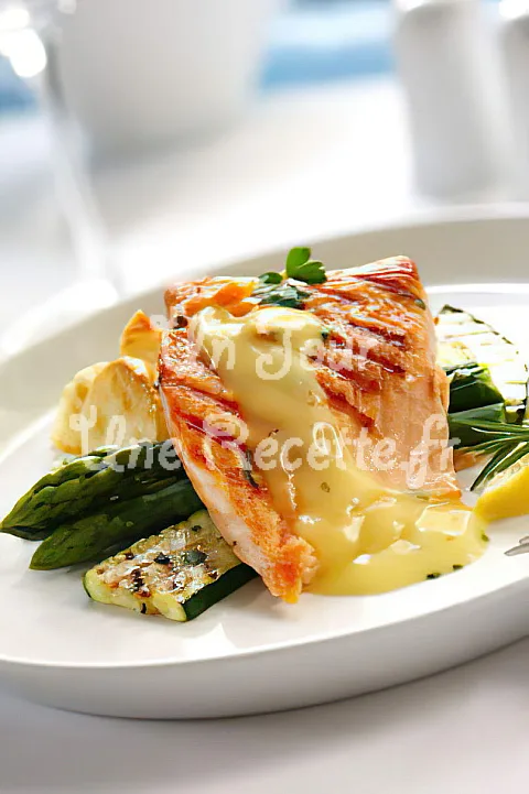 Photo de Pavés de saumon sauce hollandaise