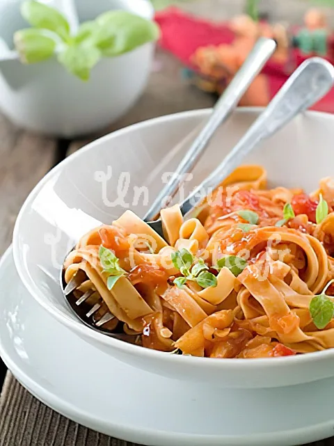 Photo de Tagliatelles sauce tomates basilic