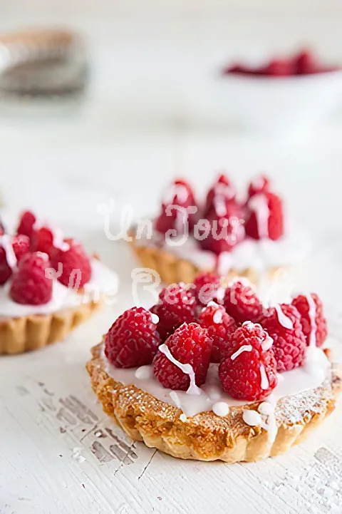 Photo de Tartelettes aux framboises, crème de mascarpone