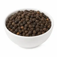 grains de poivre noir