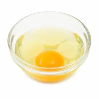 jaunes d'oeufs + 3 blancs